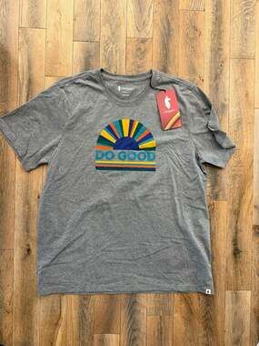 Cotopaxi Men's Do Good Graphic T-Shirt Heather Grey Size L